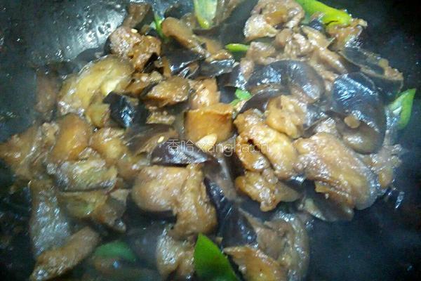 黄豆酱焖茄子的做法图解4