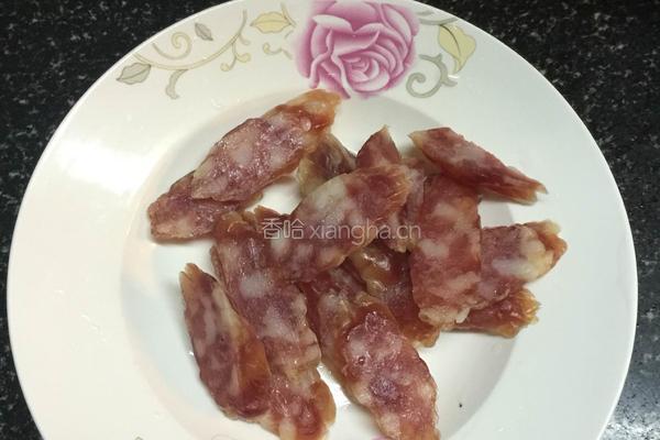 蚝油排骨香菇腊肠饭的做法图解4