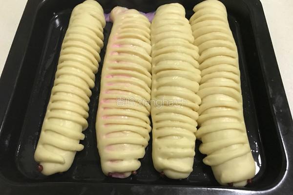 毛毛虫面包的做法图解15