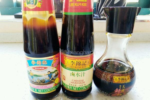 卤冰糖猪蹄的做法图解1