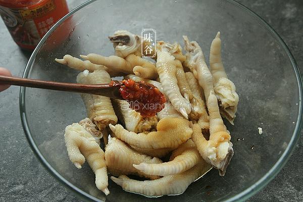 凉拌鸡脚的做法图解6