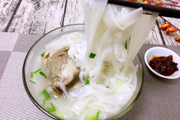 排骨米面的做法图解7