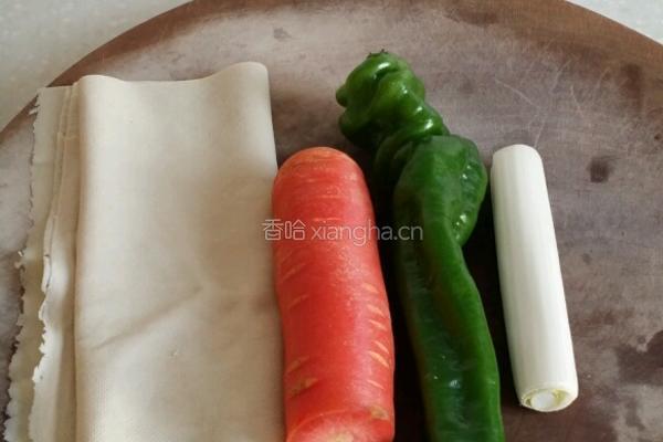 凉拌豆腐皮的做法图解1