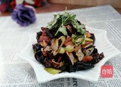 五花肉炒木耳的做法图解9