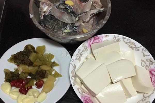 豆腐酸菜鱼的做法图解3