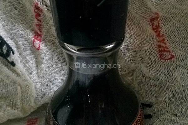 凉拌麻辣鸡丝的做法图解1