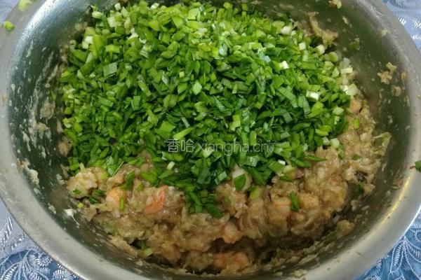 猪肉韭菜虾仁馅的做法图解4