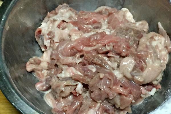 芹菜豆干炒肉的做法图解2