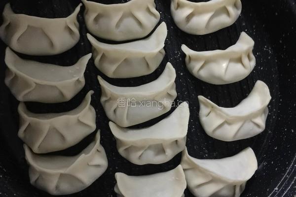 韭菜煎饺的做法图解4