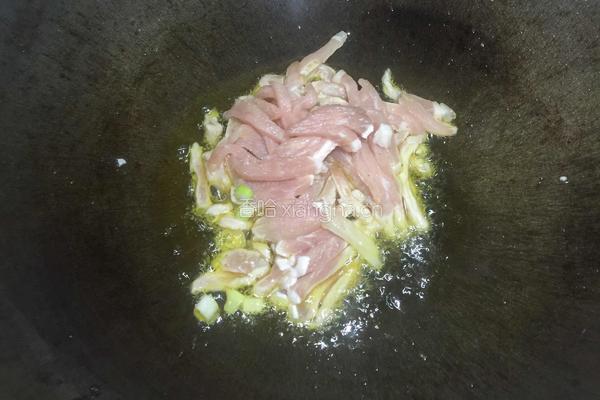 酸菜炒土豆丝的做法图解4
