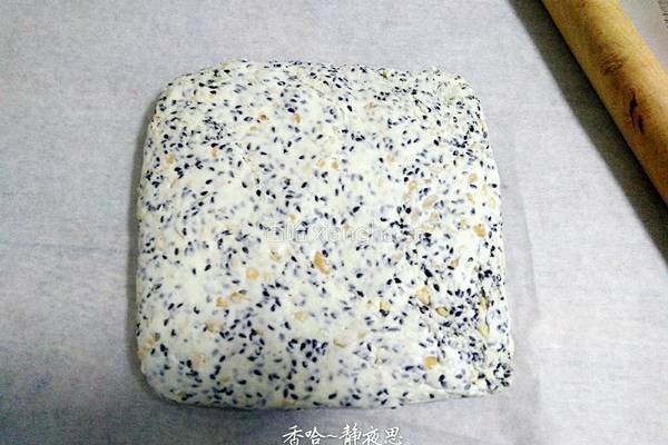 黑芝麻牛轧糖的做法图解10