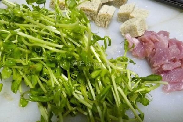 上汤豆苗的做法图解1