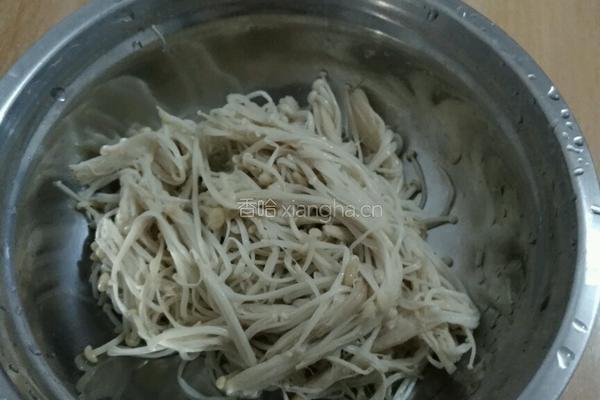 番茄金针菇炒鸡蛋的做法图解2