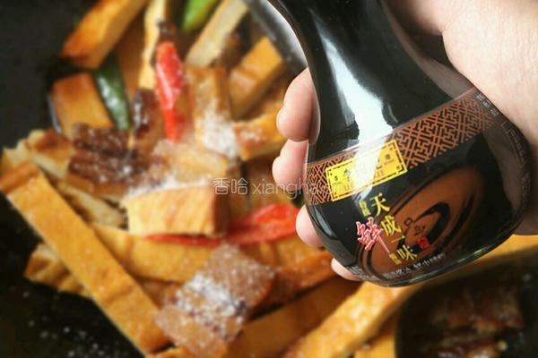 豆干炒腊肉的做法图解8