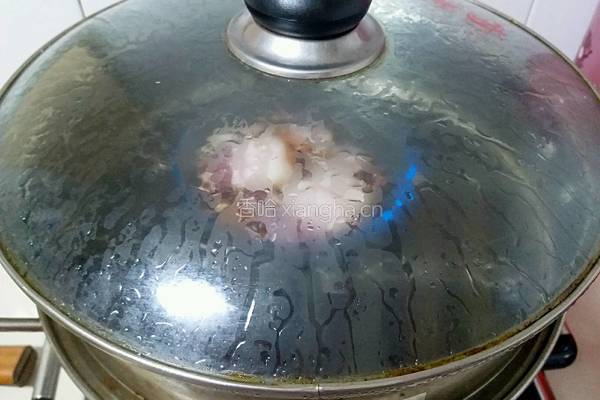 蒜苔炒腊肉的做法图解2