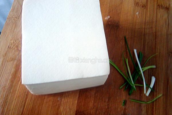 肉末酱烧豆腐的做法图解2