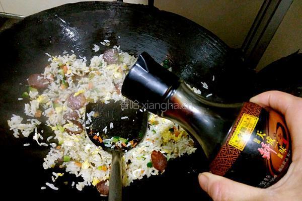 香肠炒米饭的做法图解11