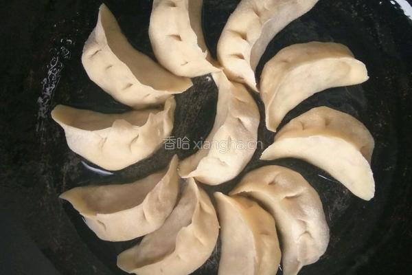 蛋抱饺的做法图解3