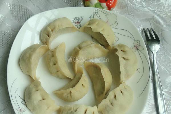 月亮饺子的做法图解8