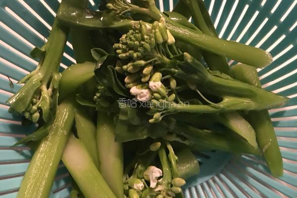 芥兰炒牛肉的做法图解2