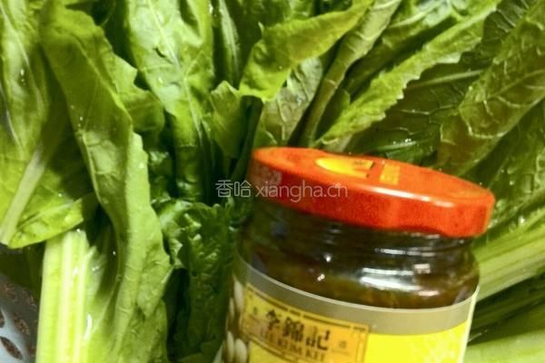 黄豆酱炒春菜的做法图解1