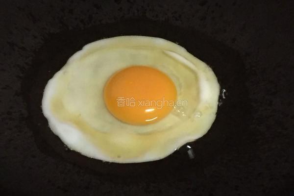 煎溏心蛋的做法图解2