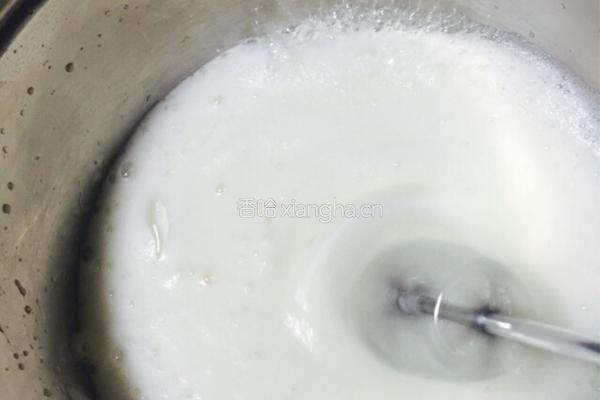 双色戚风蛋糕的做法图解8