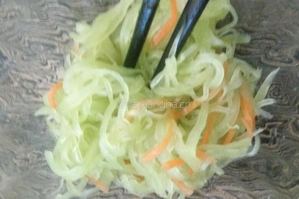 凉拌莴苣丝的做法图解6