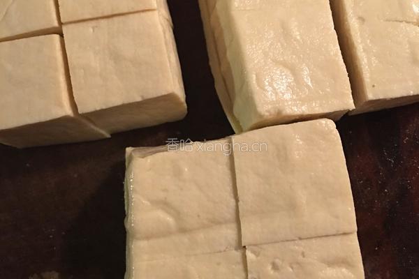 蚝油豆腐的做法图解2
