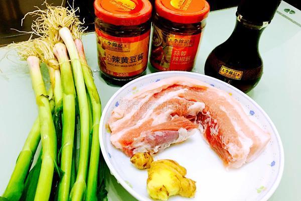 香蒜辣炒回锅肉的做法图解1