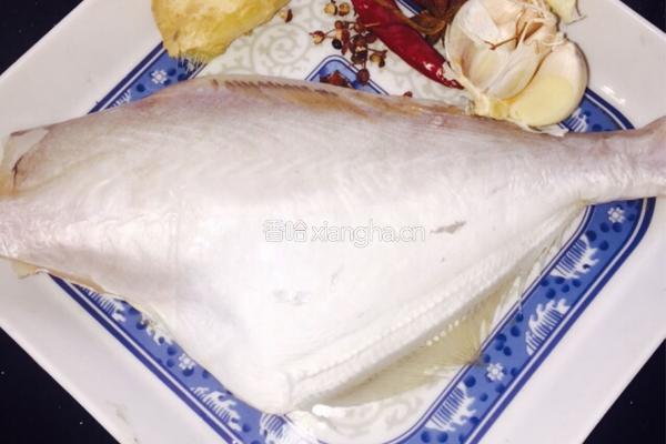 李锦记豉油扒皮鱼的做法图解1