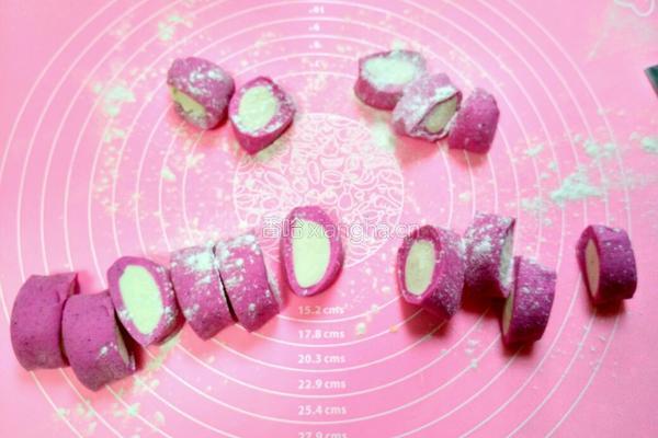 火龙果汁水饺的做法图解7