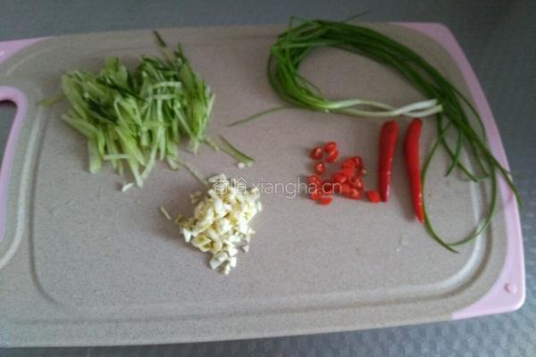 凉拌金针菇的做法图解7