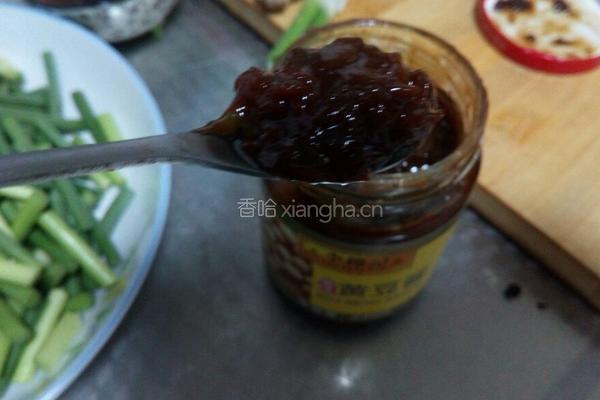 酱焖蒜苗的做法图解9