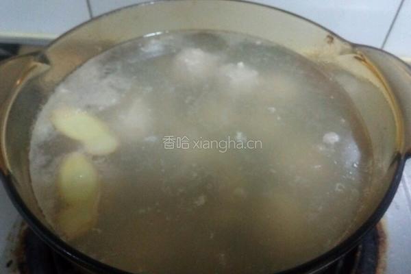 老鸭奶白菜猪丸汤的做法图解10