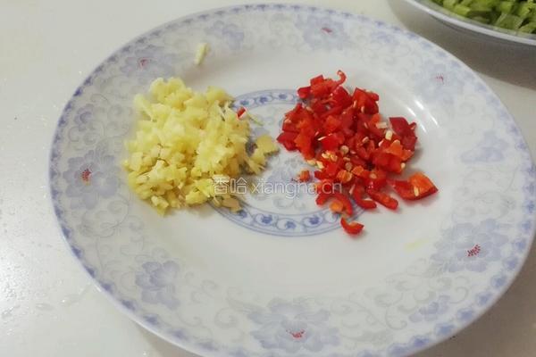 肉末芹菜的做法图解5