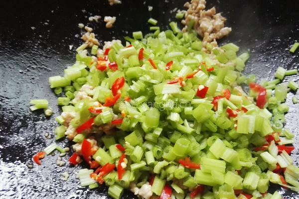 肉末芹菜的做法图解10