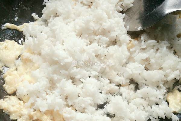 酱油蛋炒饭的做法图解4