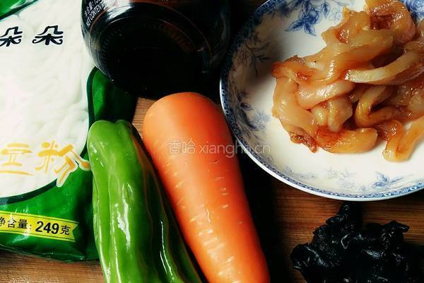 黑胡椒肉丝炒土豆的做法图解1