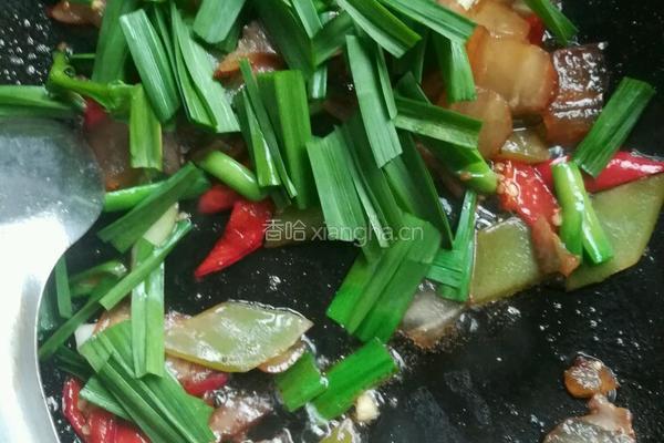 莴笋炒腊肉的做法图解8