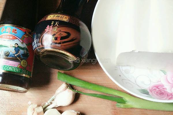 烧汁嫩豆腐的做法图解1