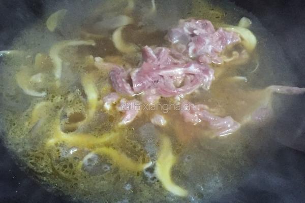 蘑菇肉片汤的做法图解9