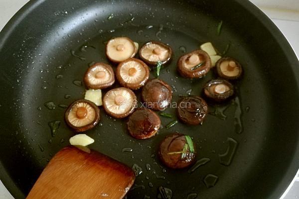 小香菇烧日本豆腐的做法图解9