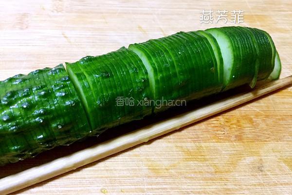 蓑衣黄瓜的做法图解2