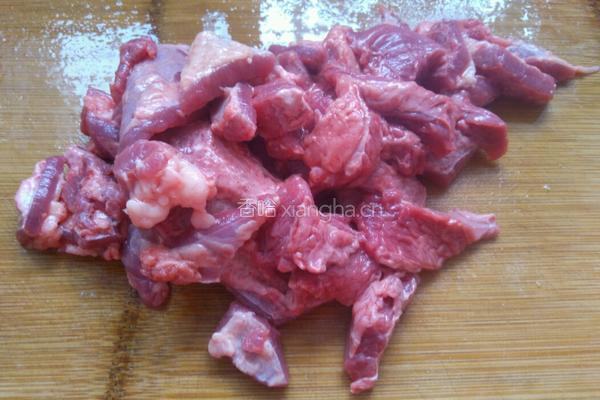 清炖牛腩的做法图解1