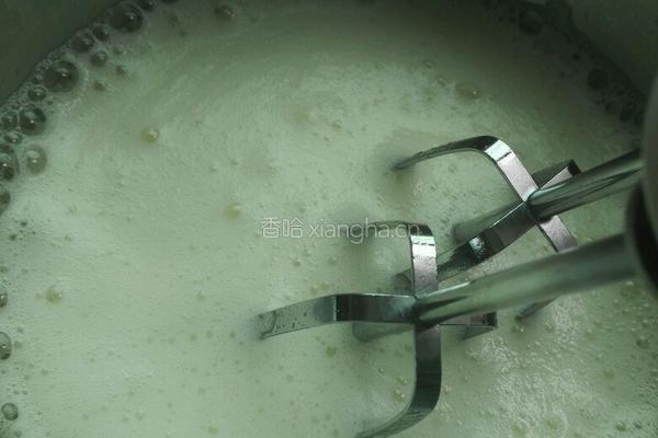 菠菜戚风蛋糕的做法图解12