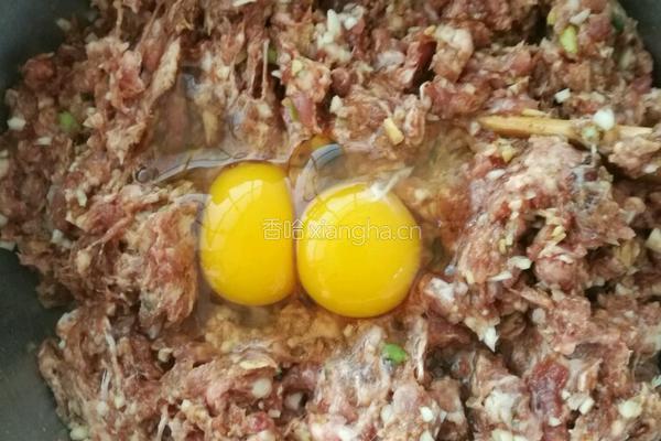 炸肉丸子的做法图解3