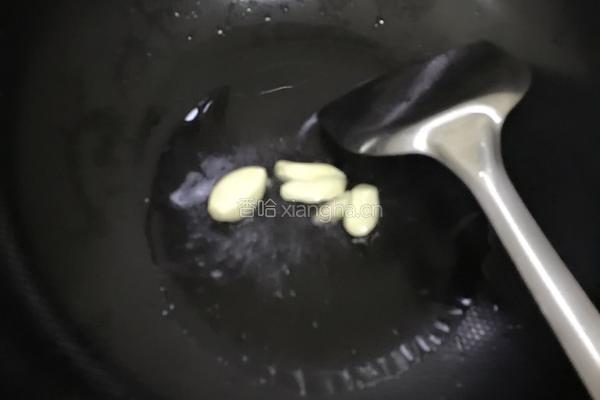 腊肠炒荷兰豆的做法图解2