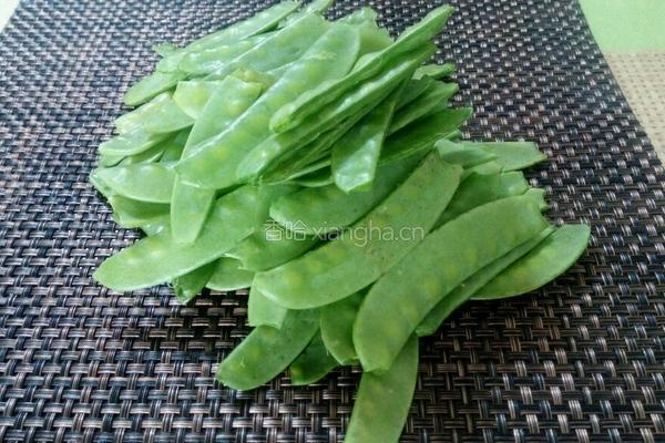 腊肉荷兰豆的做法图解2