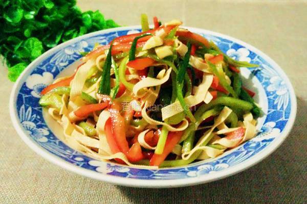 豆腐皮拌三丝的做法图解9